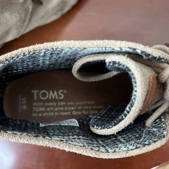 Toms Beige Tan Ankle Wedge Booties Size 6 - Picture 8 of 8